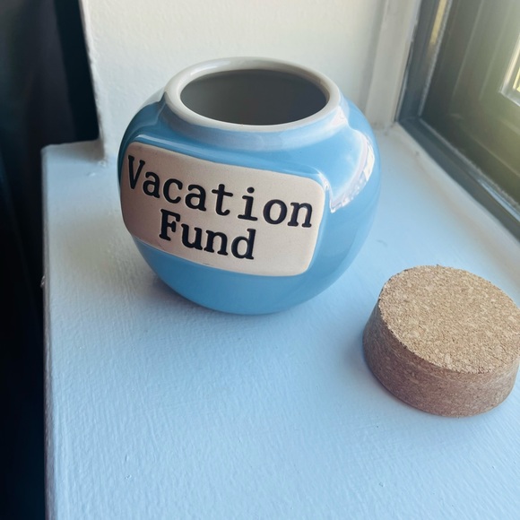 Cottage Creek Vacation Fund Pot - Picture 8 of 8